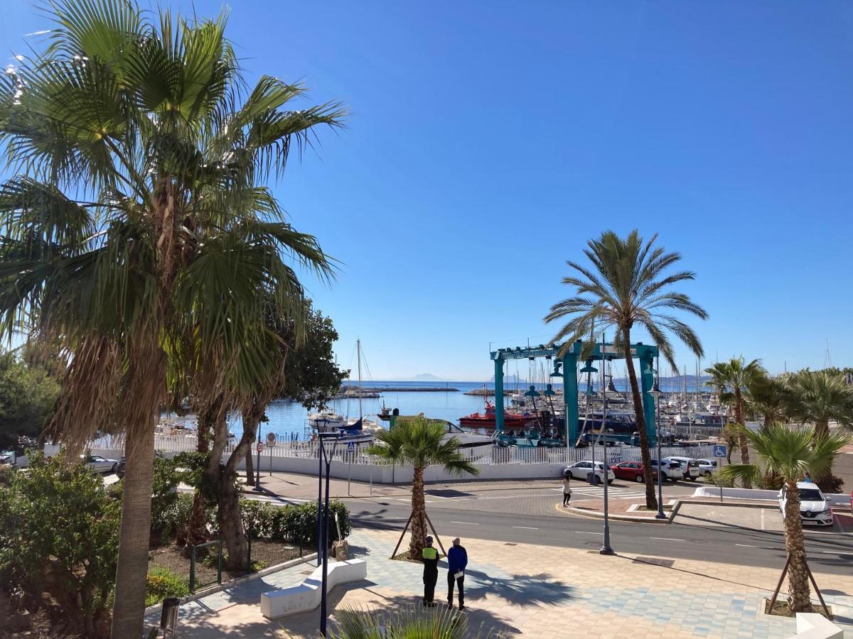 Marina Apartment Beach Estepona Eksteriør billede