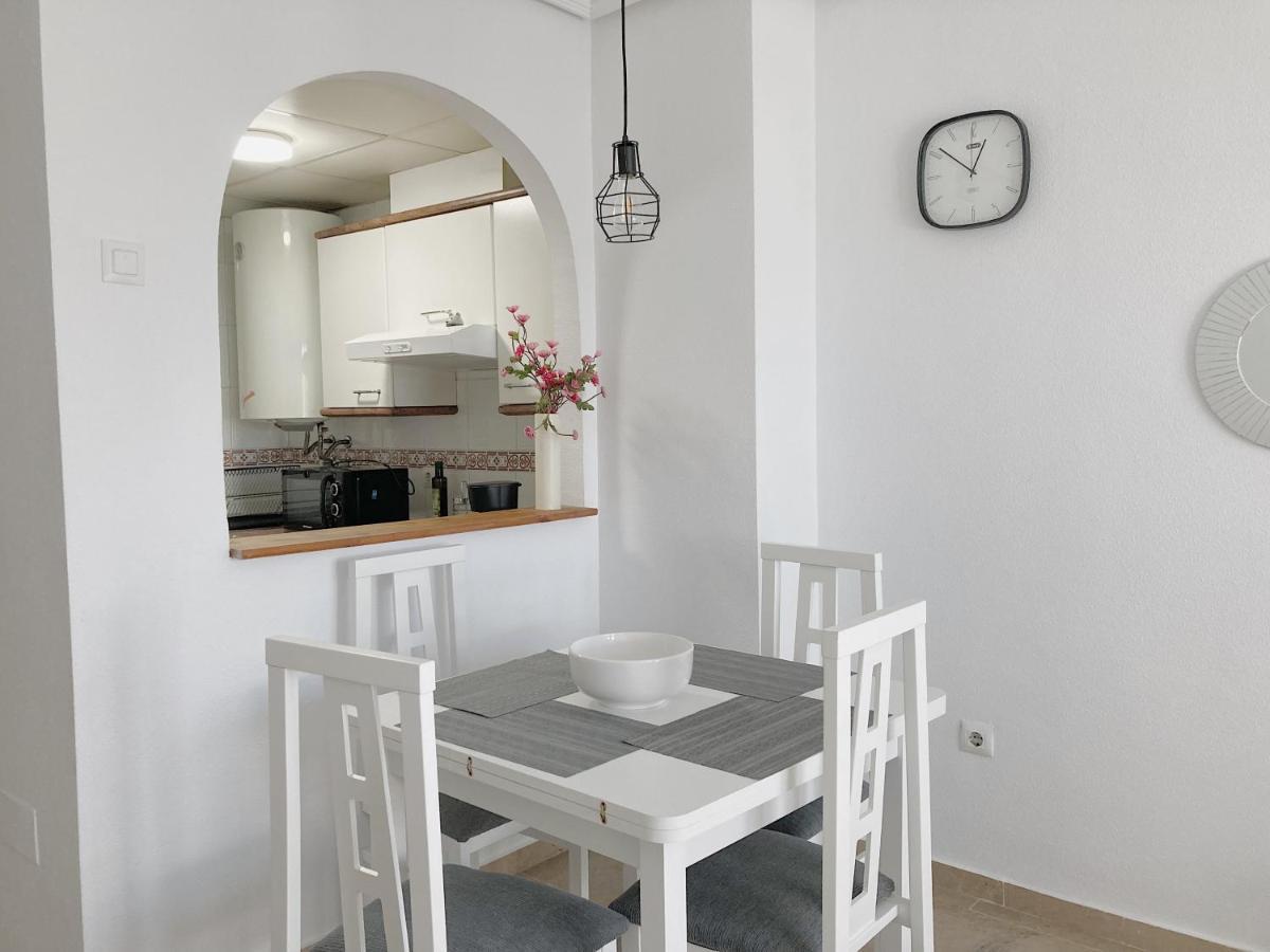 Marina Apartment Beach Estepona Eksteriør billede
