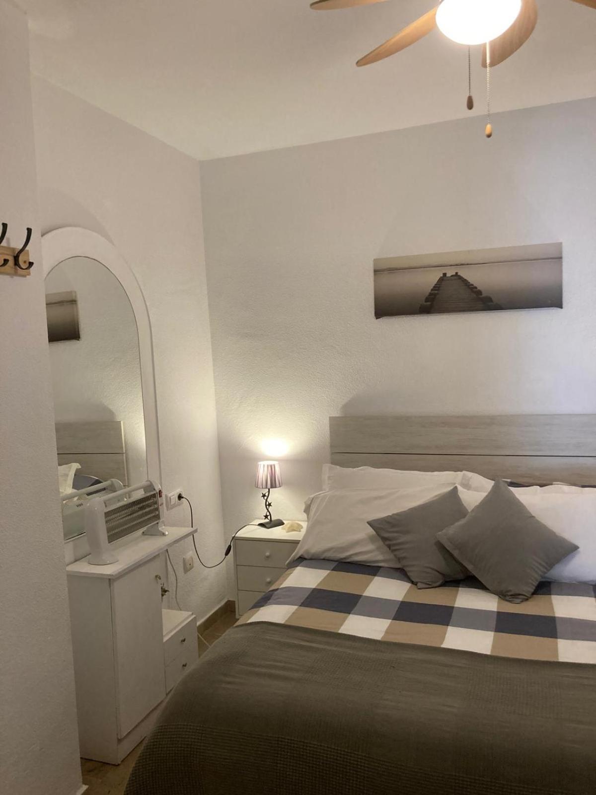 Marina Apartment Beach Estepona Eksteriør billede